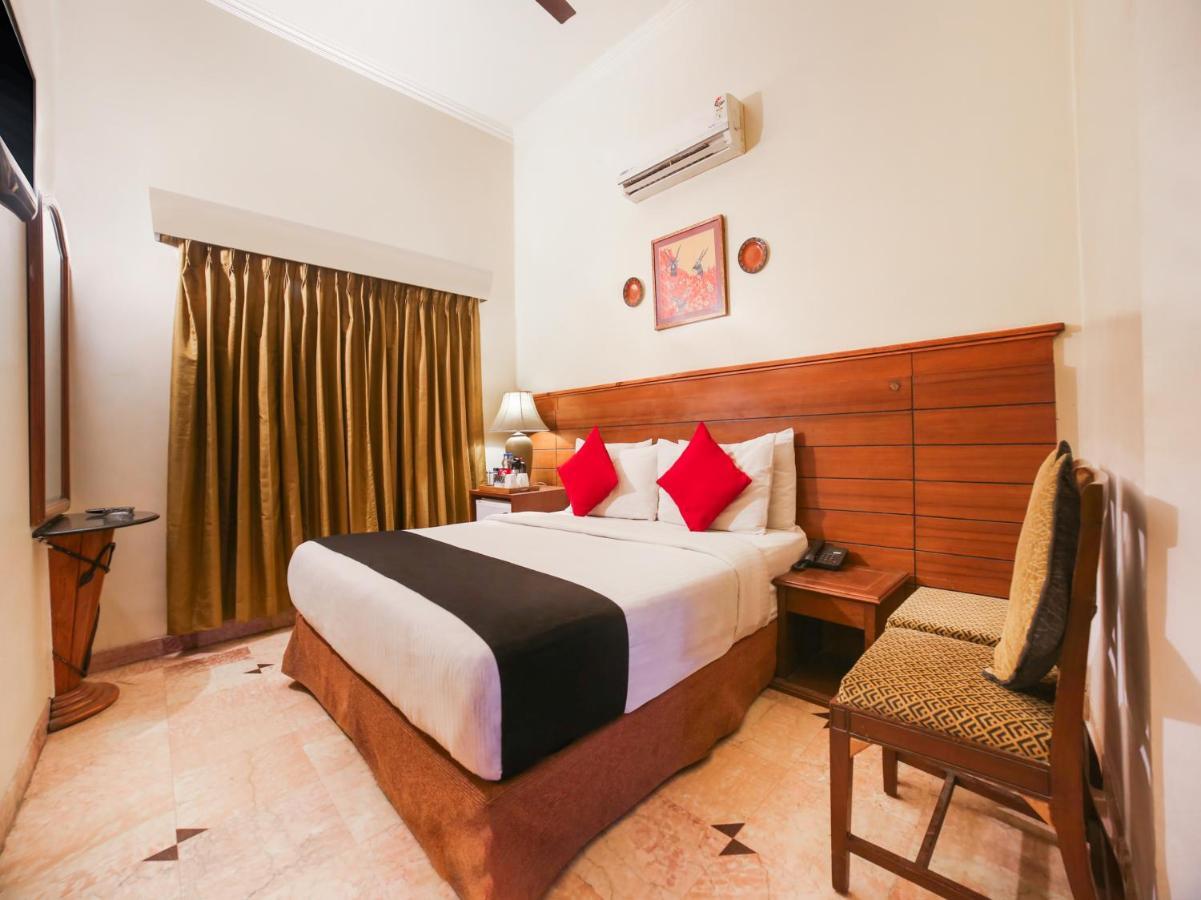Capital O 10953 Dayal Lodge - A Boutique Hotel アーグラ エクステリア 写真
