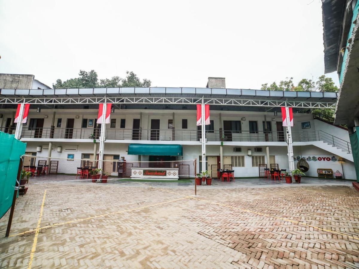 Capital O 10953 Dayal Lodge - A Boutique Hotel アーグラ エクステリア 写真